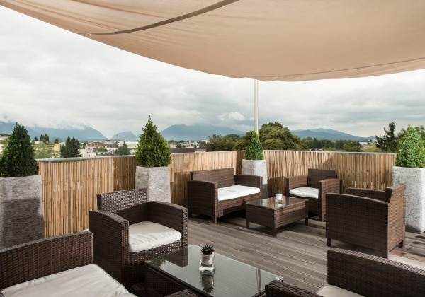 Club Lounte Terrace