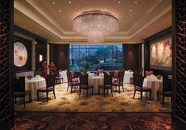 Shang Palace dining hall