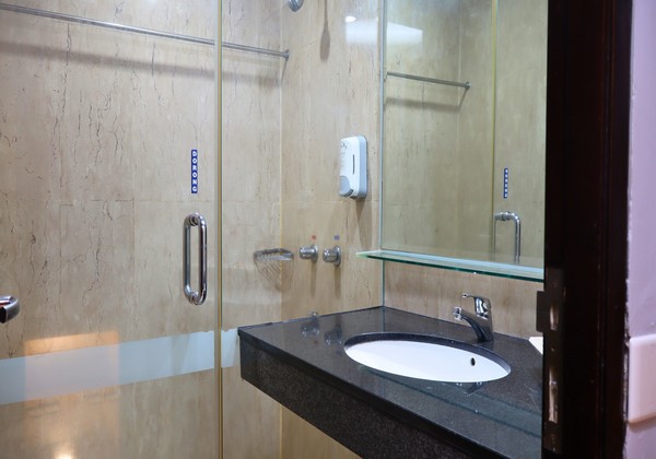 BATHROOM SUPERIOR ROOM