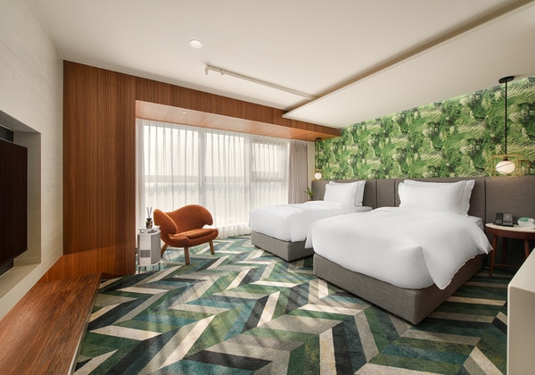 Deluxe Twin Guest Room - City View