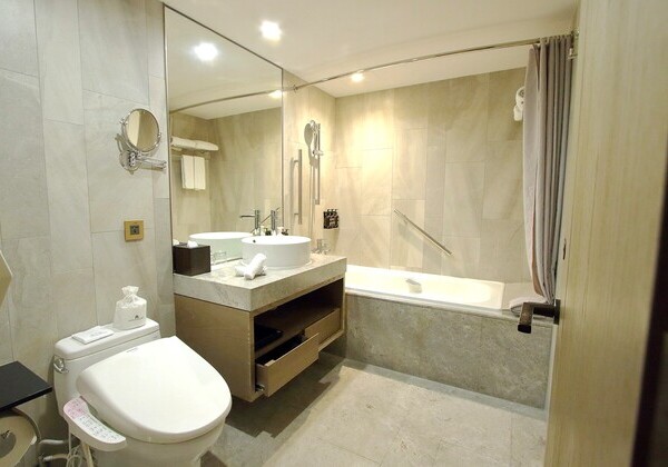 Superior Bath Room