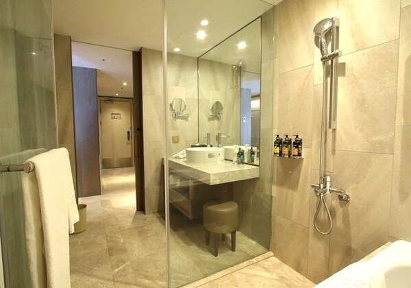 Premier Bath Room