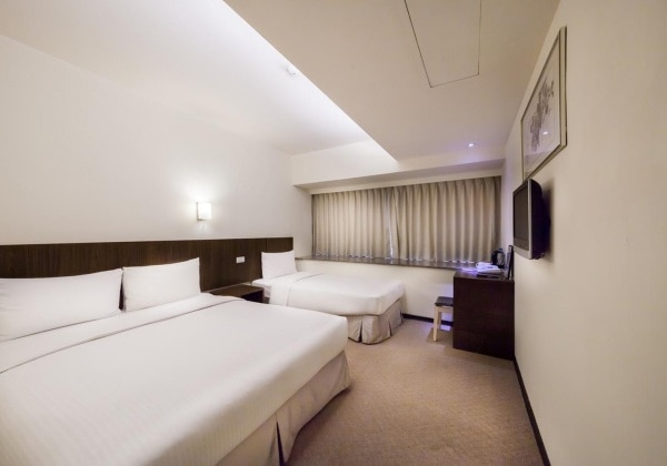 Triple Room With City View