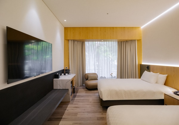 Golden Dragon Room(2026 remodeled room)
