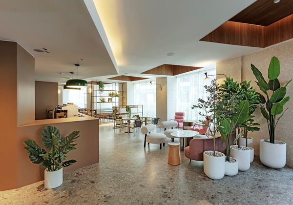 SLATE LOUNGE AND BAR