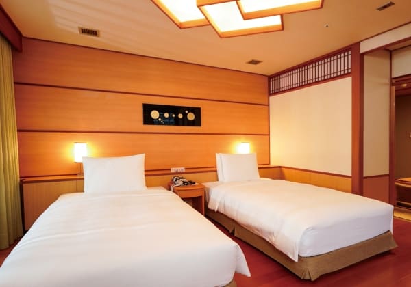 No Window Standard Twin