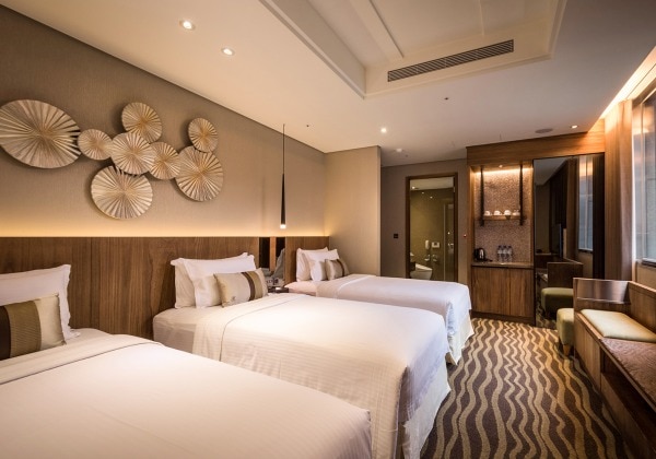 Superior Triple Room with City View