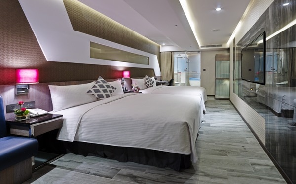 デラックスファミリー