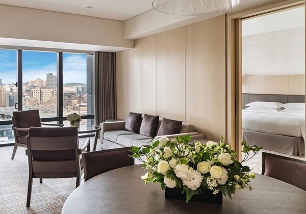 1Bedroom Large Suite