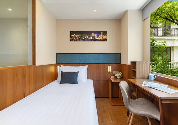 Standard Single