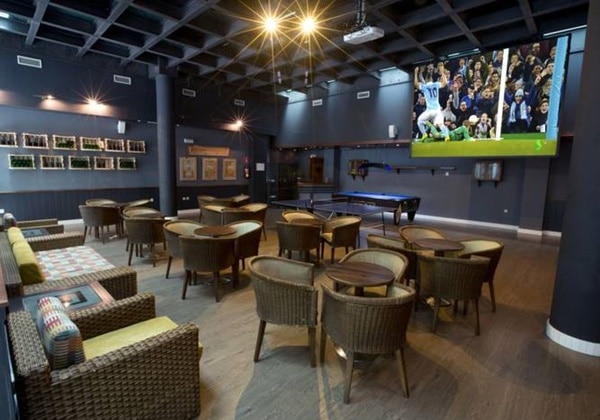 Bar