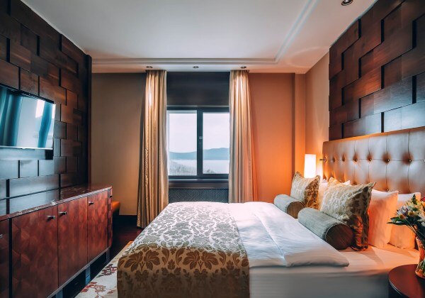 Junior Suite Lake View