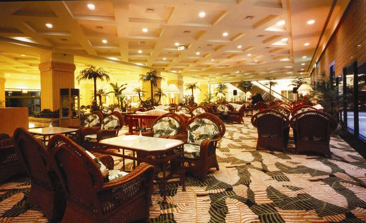 ロビーラウンジ