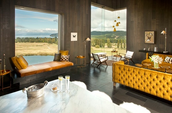 ラウンジ・バー