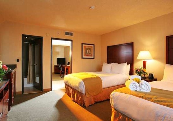 2DOUBLE BEDS 2ROOM DELUXE SUITE-NONSMOK