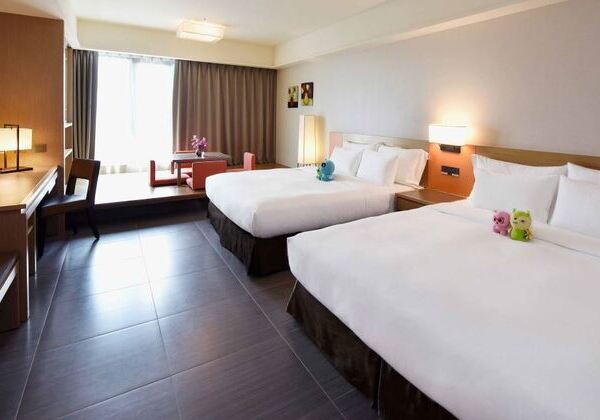 Japanese Family Room