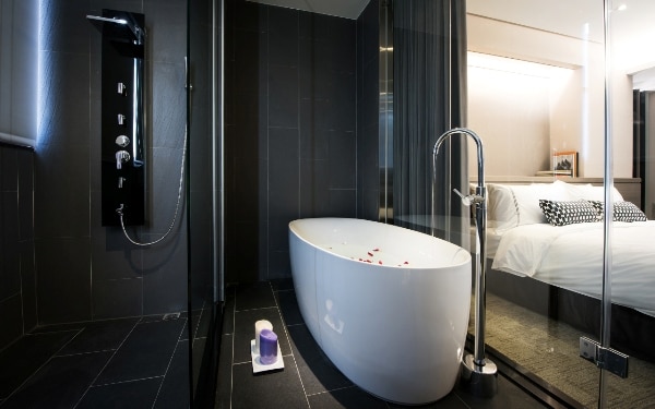 ビジネス　ダブル