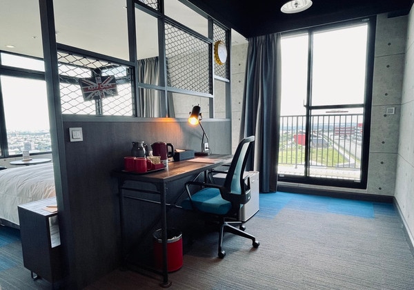 T11 Suite