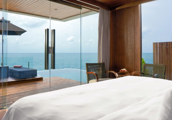 2 Bedroom Ocean Front Duplex Pool