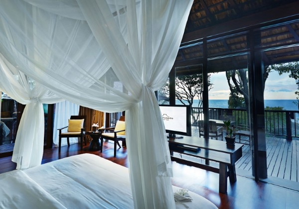 Ocean Front Pool Villa Suite