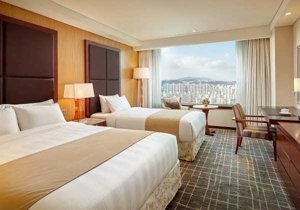 Deluxe Family Twin Room