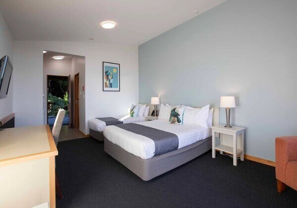 Rainforest Twin Queen Room Terrace