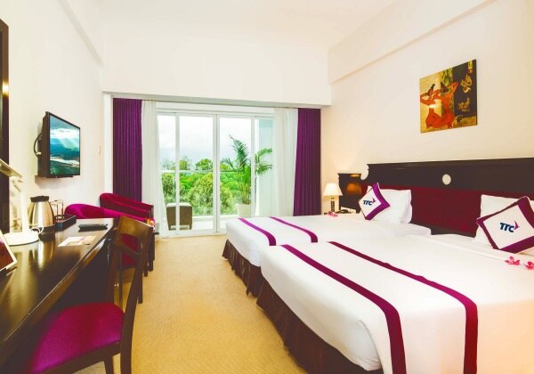 Executive River View King