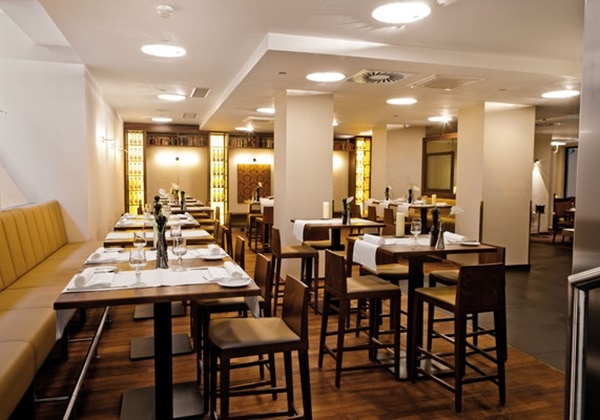 Deluxe Brasserie Restaurant