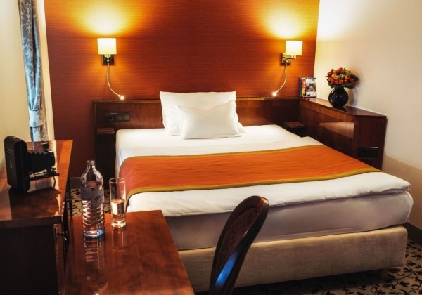 Classic Biedermeier Single