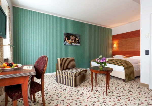 Classic Biedermeier Double