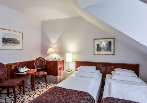 Quiet mezzanine Standard