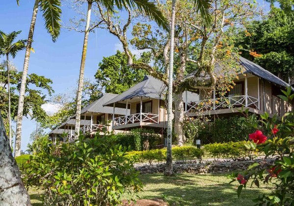 アイランドファレ外観