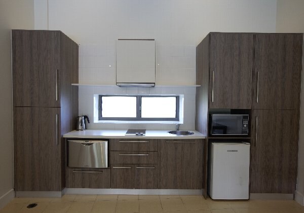 デラックスプールビュー・キッチン