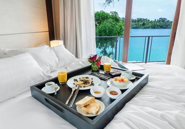 ルームサービス（例）