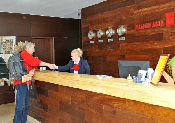 Reception counter