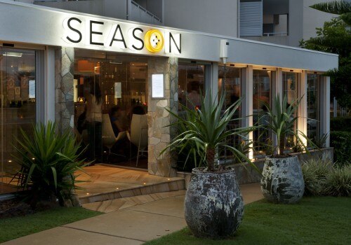 レストラン「シーズンズ」