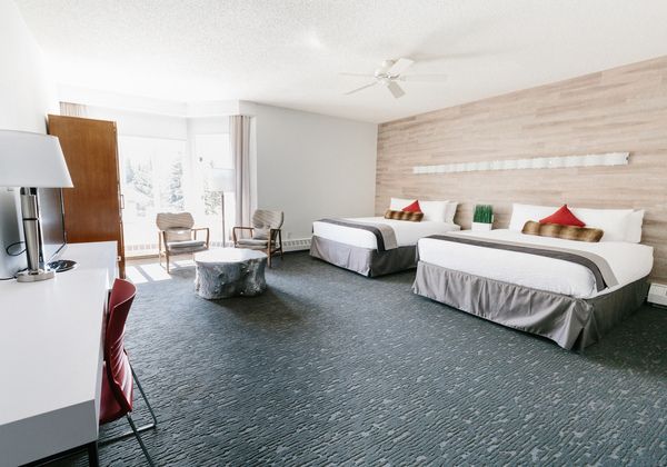 Deluxe Room WIth 2 Queen Beds