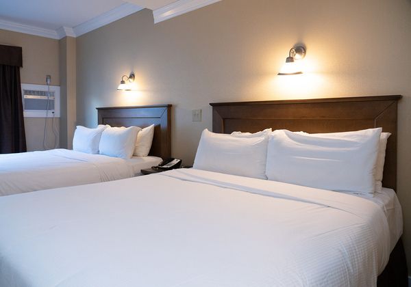 Standard Room With 2 Queen Beds