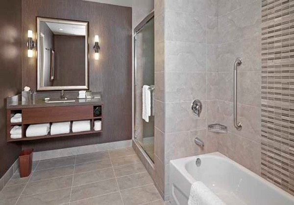 1KING PULLOUT COUCH HOSPITALITY SUITE