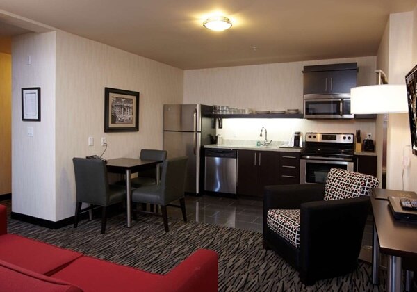 Two Room Suite with Full Kitchen