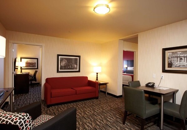 Two Room Suite with Full Kitchen