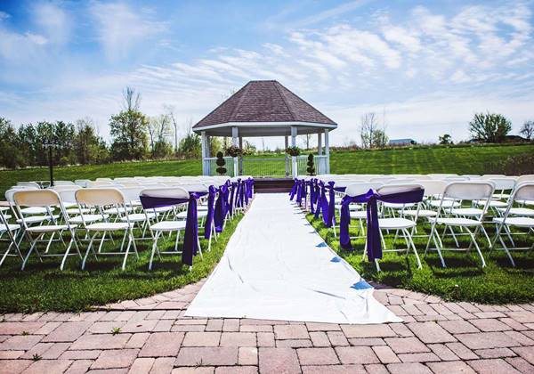 Romantic Gazebo Cermony
