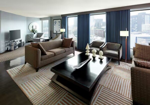 1 King Presidential Suite