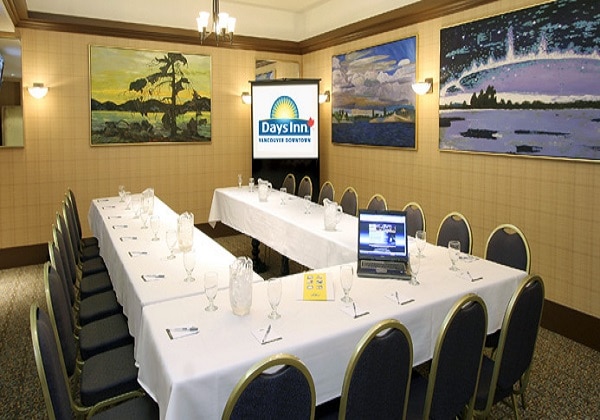 カンファレンスルーム