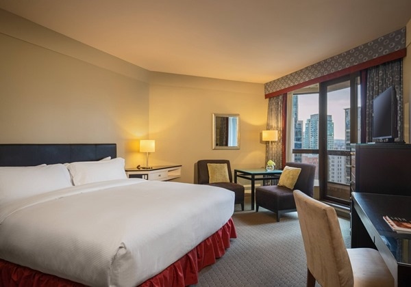 One-Bedroom Executive Suite - Bedroom