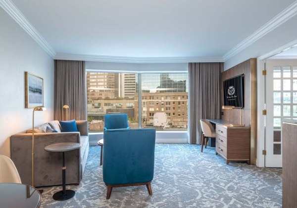 Grand Suite - 1 King & Sofa Bed