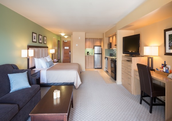 JUNIOR KING STUDIO SUITE