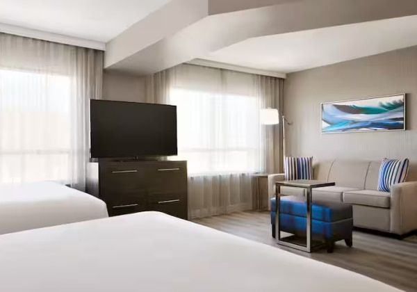 2 Queen Beds 1 Room Studio Suite Runway